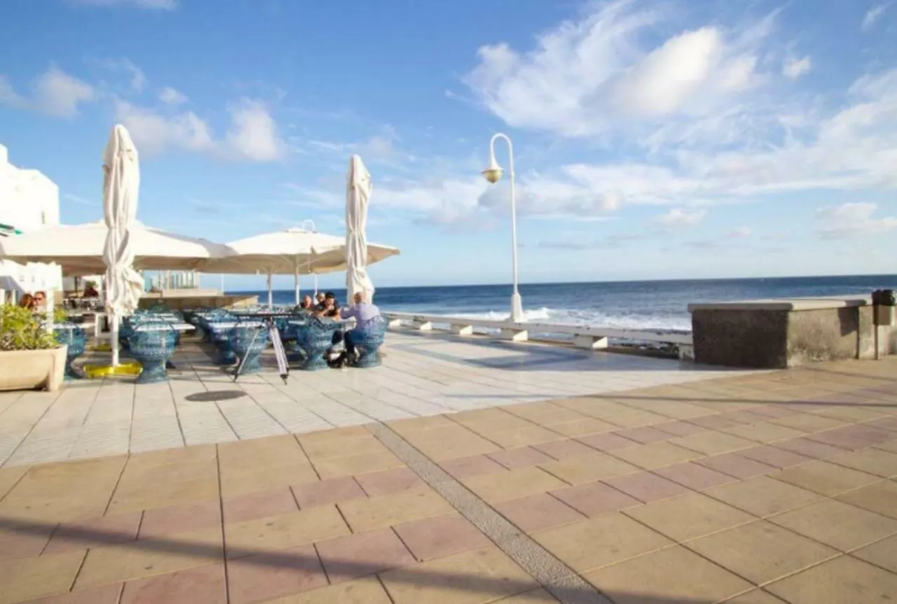 Live Is A Beach Appartement Arinaga Spanje