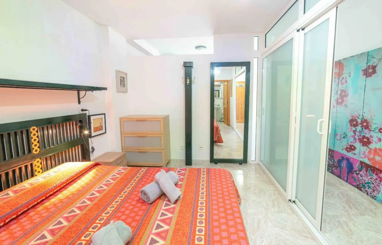 Live Is A Beach Appartement Arinaga