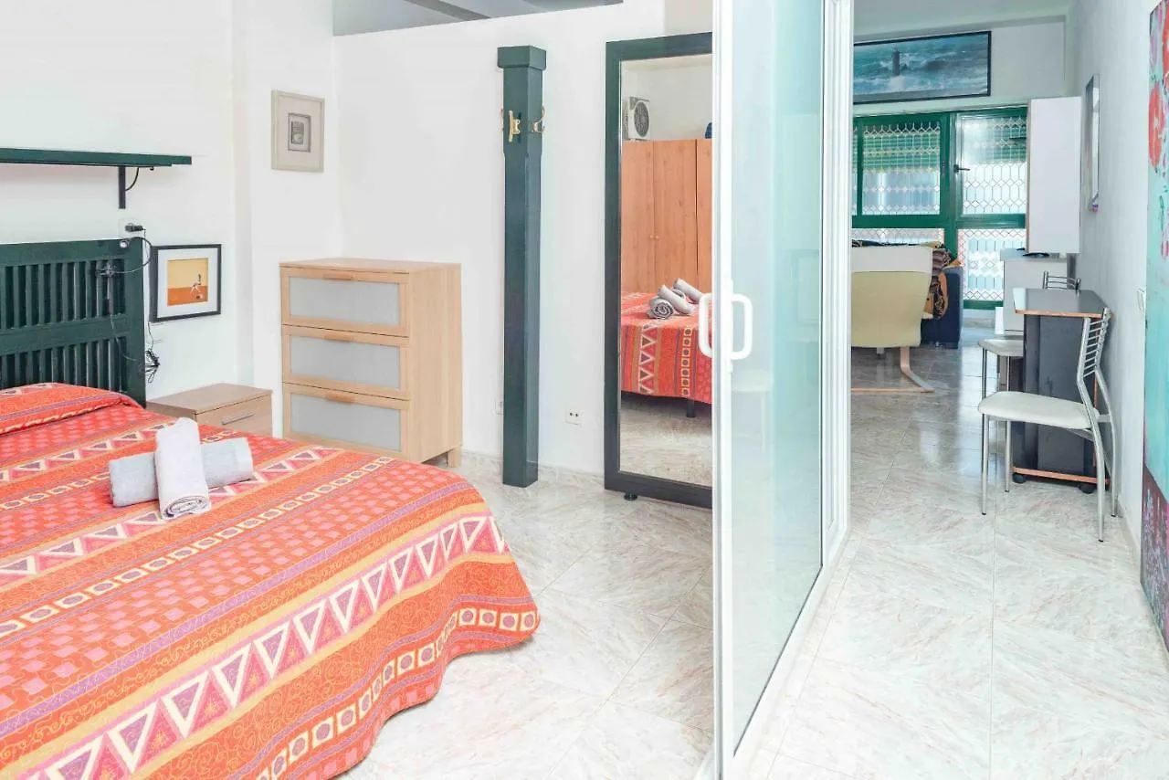Live Is A Beach Apartman Arinaga